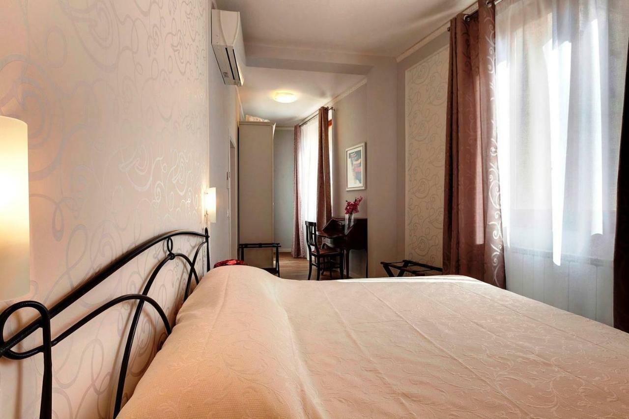 Lilium Elegant Apartment Florens Exteriör bild